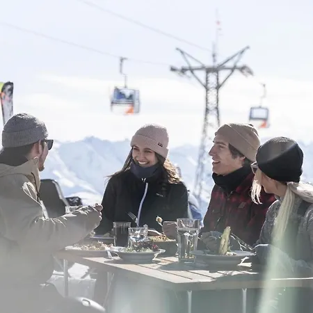 Aparthotel Rocksresort 4*