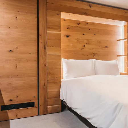 Rocksresort 아파트호텔 락스