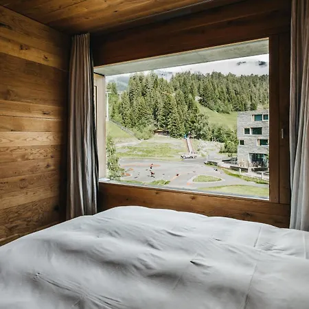Rocksresort 4*